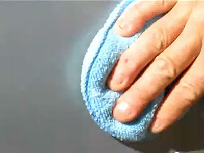 applying polishing compound