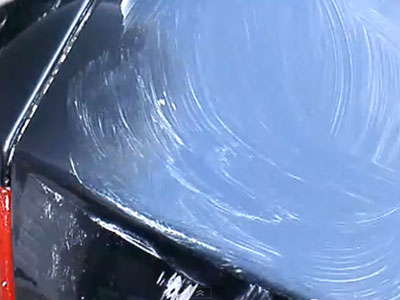 scratch_passat6 applying polishing compound